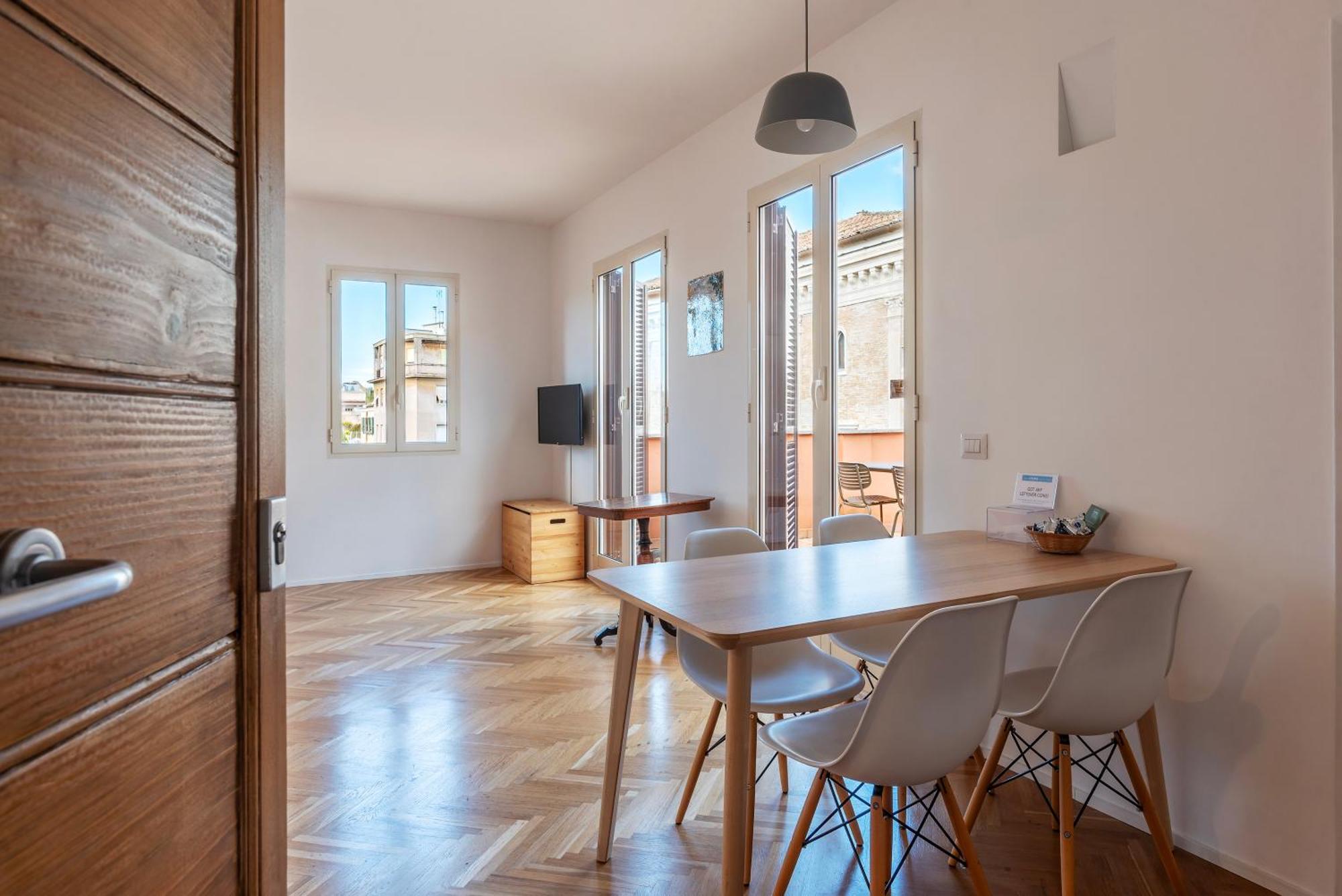 Apartment With Terrace In Via Del Pellegrino - FromhometoRzym Zewnętrze zdjęcie